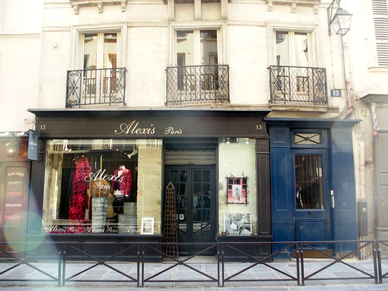6 Rue Du Pas De La Mule 75003 Paris La rue du Pas de la Mule - The parisienne