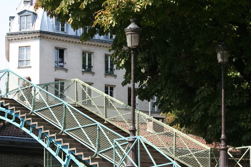 Quai de Valmy - découvrir Paris autrement