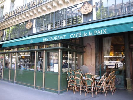 Prendre un thé au café de la Paix ...