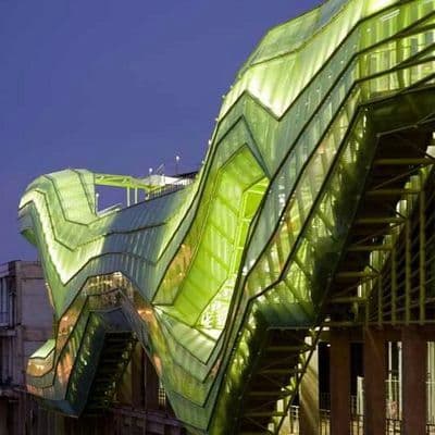 il se passe enfin quelque chose à la cité de la mode et du design !