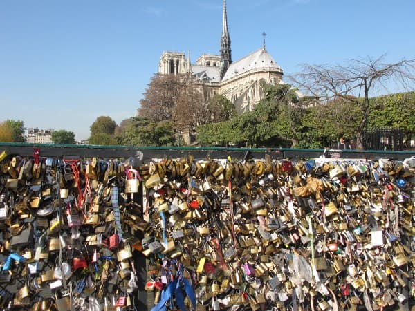 Paris, ville de l'amour ?!
