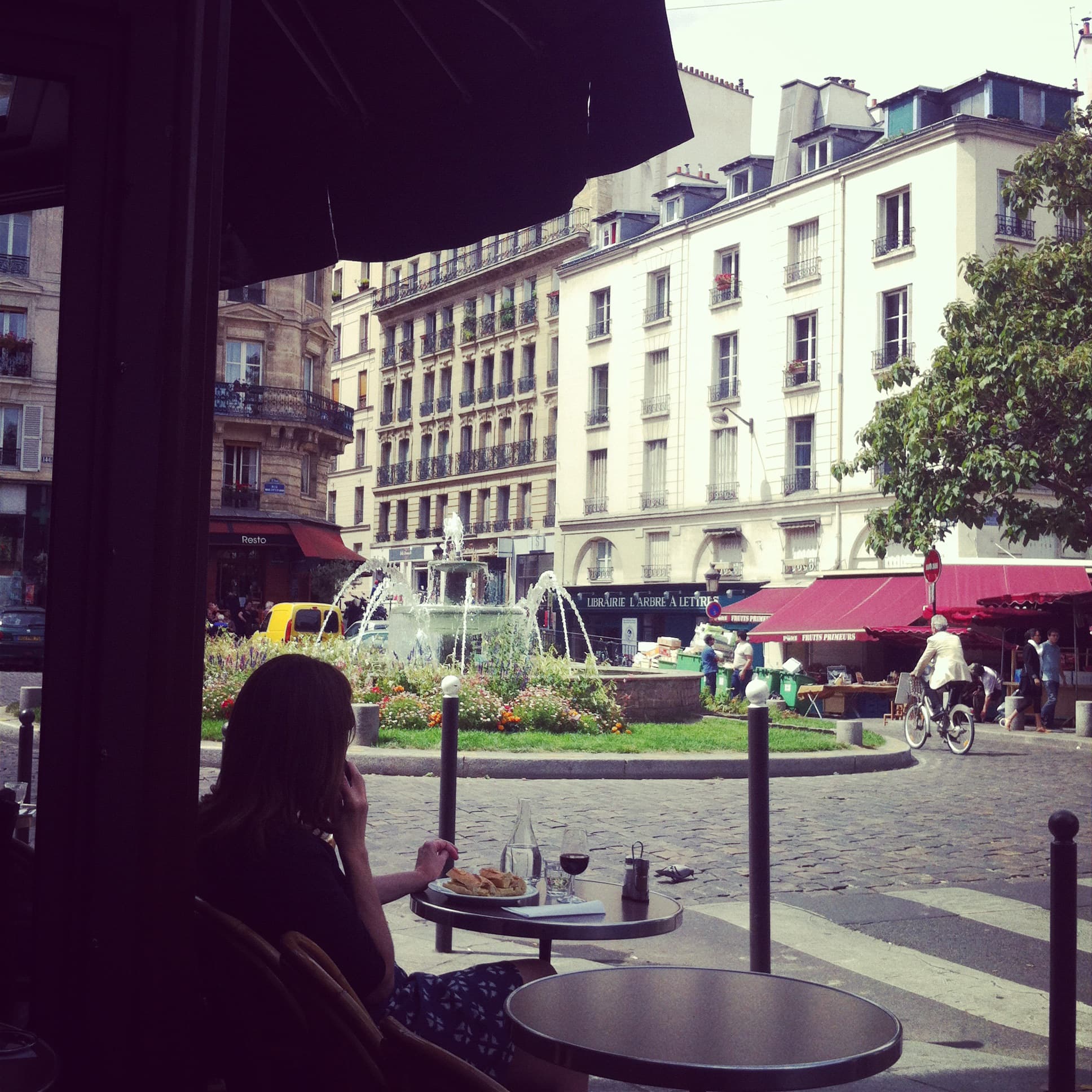 le #vineinparis du dimanche - rue Mouffetard