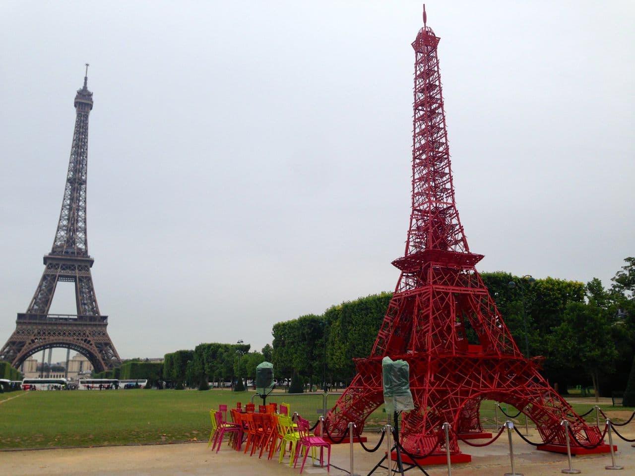 Le #vineinparis du weekend - Fermob et la tour