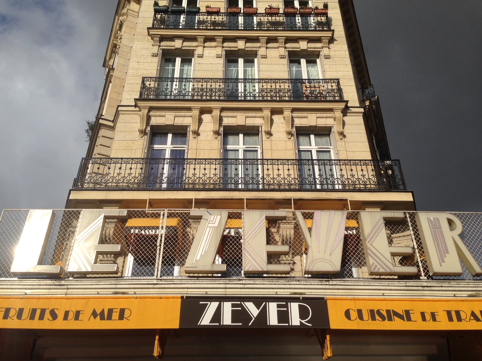 le ZEYER - grand classique de la brasserie parisienne