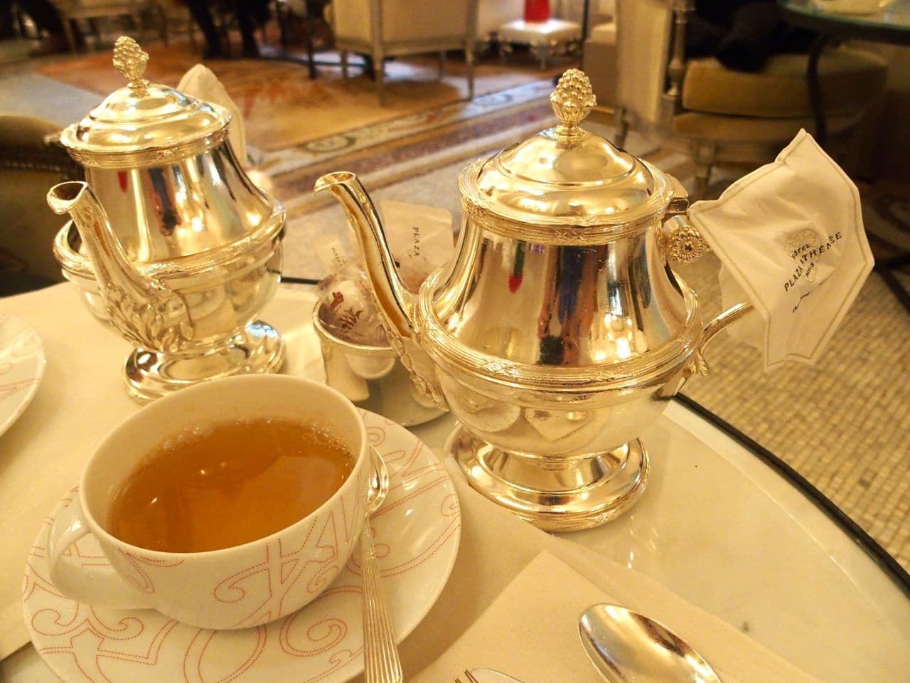 Tea Time au Plaza Athénée