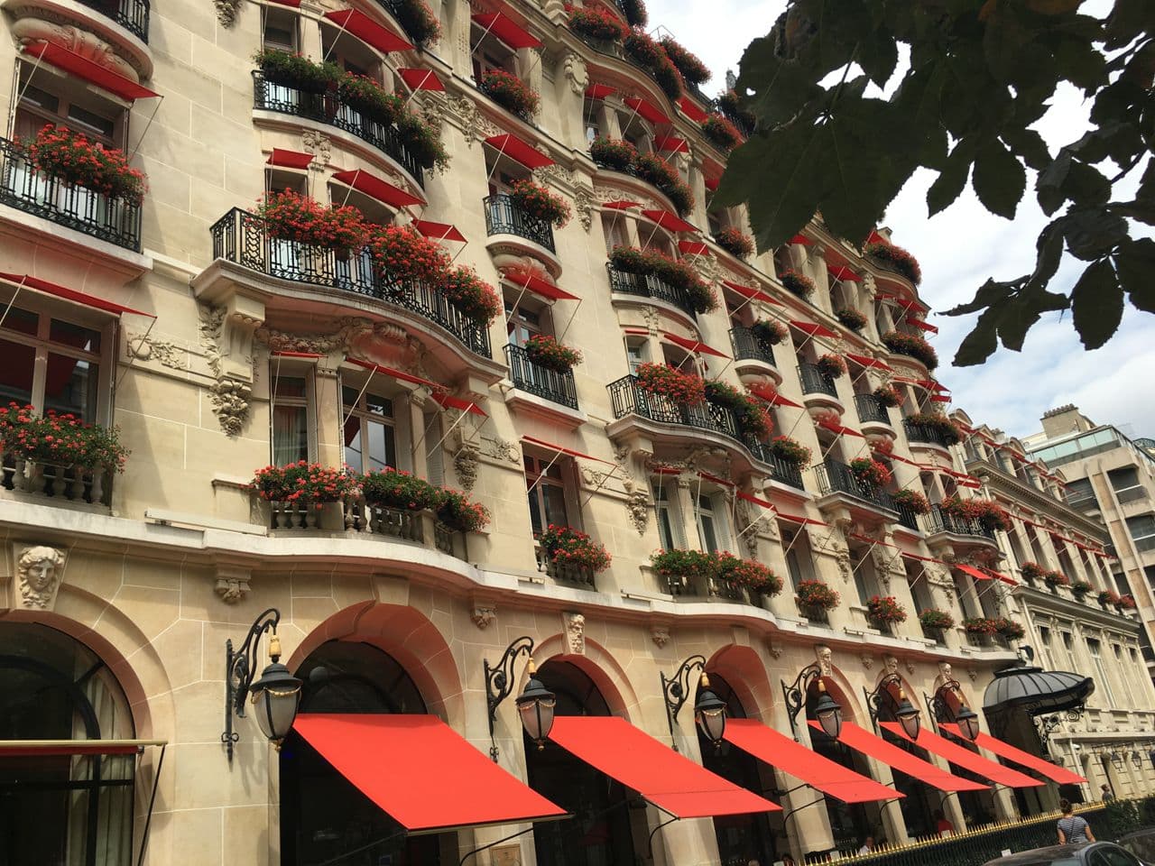 The Parisienne sur Periscope