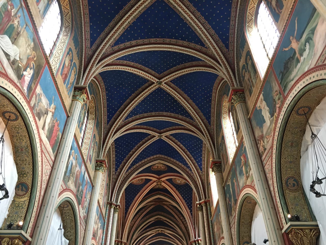 Eglise Saint-Germain-des-Prés -  elle a retrouvé ses couleurs !