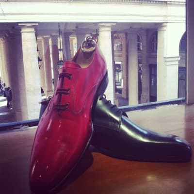 des souliers sur mesure : l'artisanat parisien !