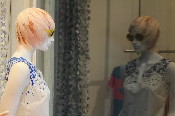 Jérôme L'Huillier. Il met de la couleur dans nos garde-robes...