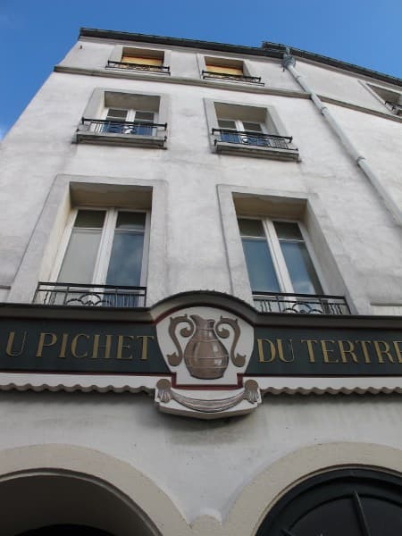 A Paris je n'aime pas ... Starbucks s'installe sur la place du Tertre