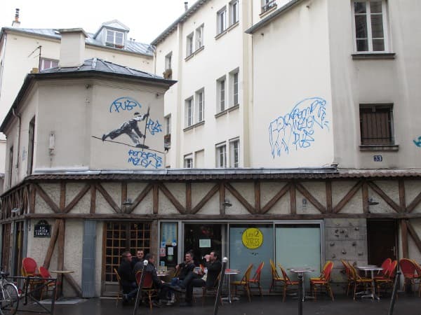 streets of Paris - la rue des Vinaigriers
