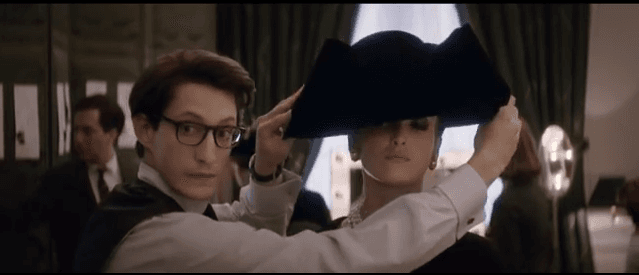 YSL reprend vie sous nos yeux grâce à Pierre Niney