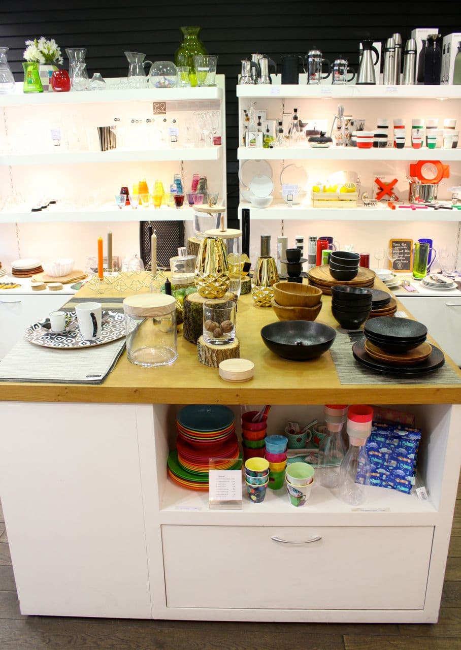 Petit modèle au singulier - une boutique pleine d'idées