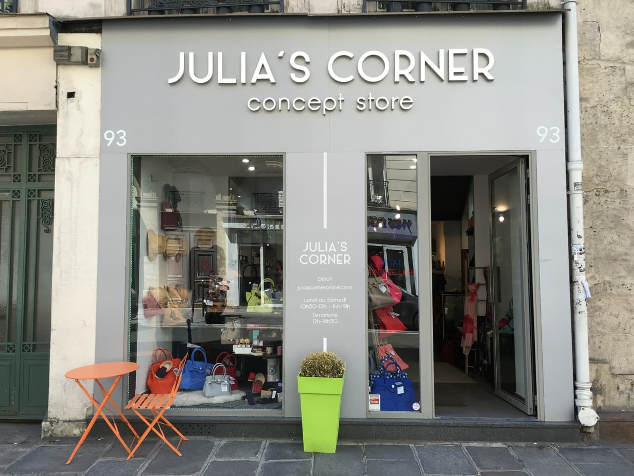 Julia's Corner - je veux tout !