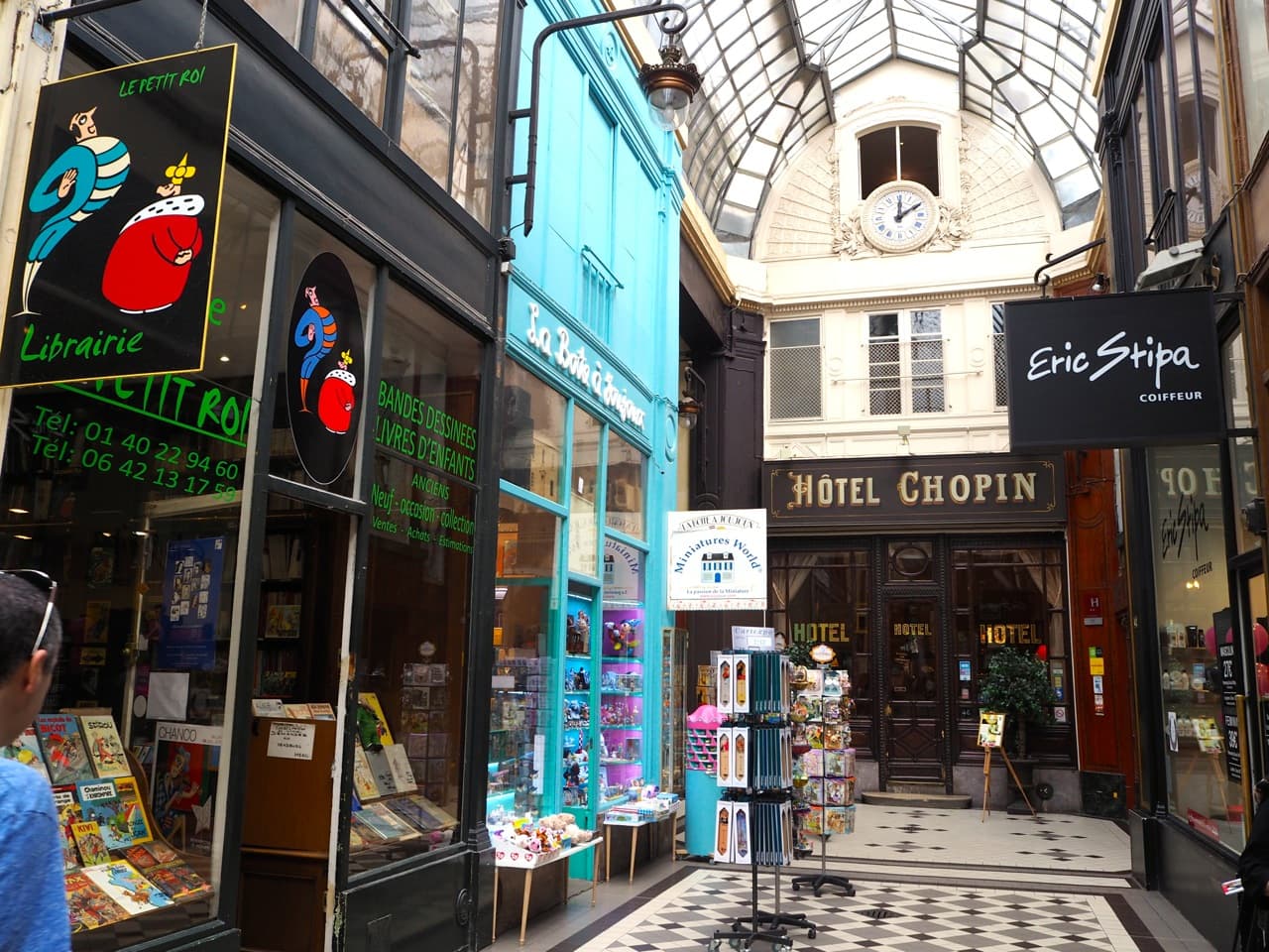 Passage Jouffroy - les enfants rois
